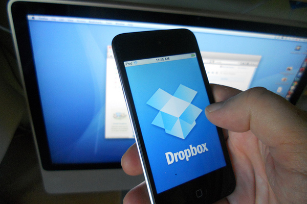 smartphone mobile Dropbox app